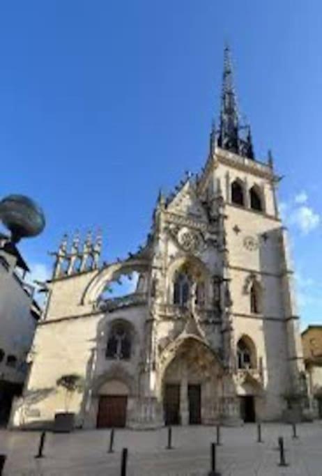 De Ville En Vignes Villefranche-sur-Saône Exterior photo